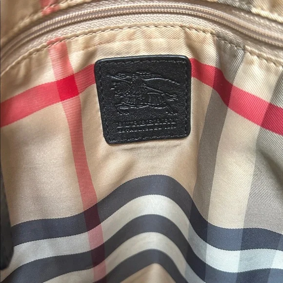 Burberry ❤️🤍🖤 Black Tote Bag (EUC) - Picture 6 of 12